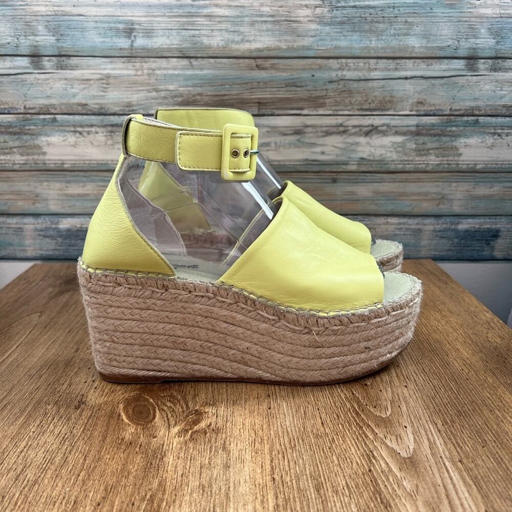 Free People Coast Platform Sandal in Sunny Lime
Leather - Picture 6 of 16